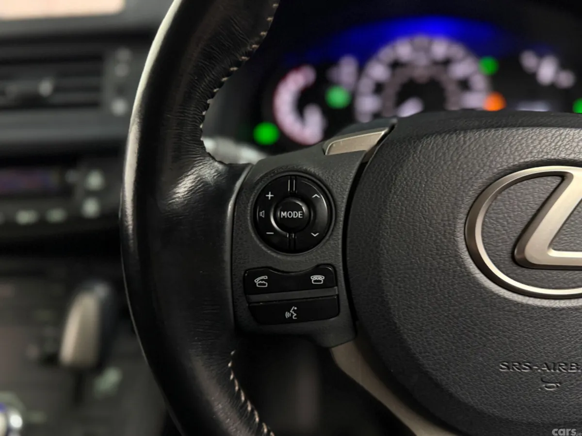 Lexus CT Hatchback, Petrol Hybrid, 2017, White