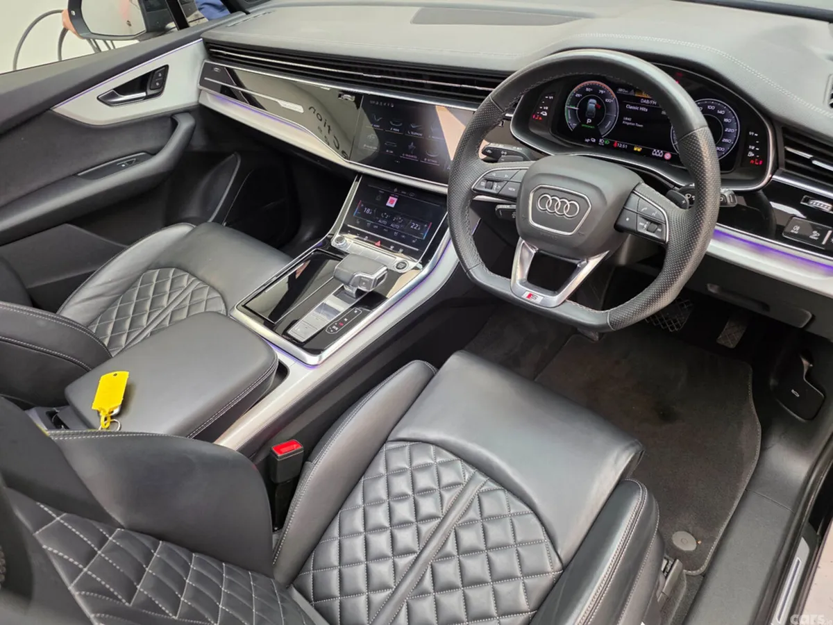 Audi Q7 SUV, Petrol Plug-in Hybrid, 2023, Black