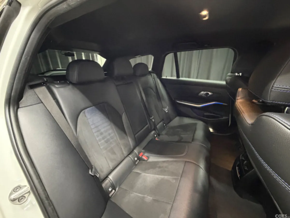 BMW 3-Series Estate, Diesel, 2020, White
