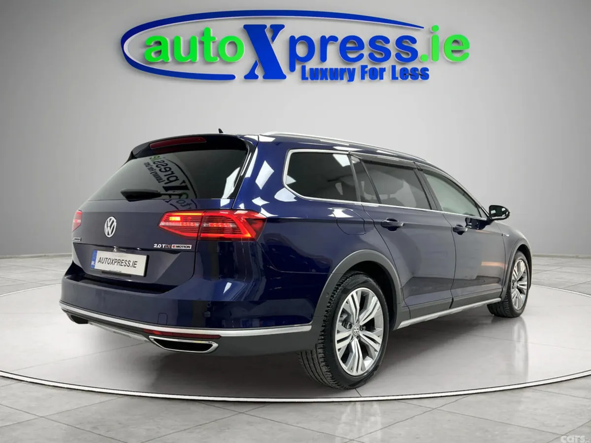 Volkswagen Passat Estate, Diesel, 2020, Blue