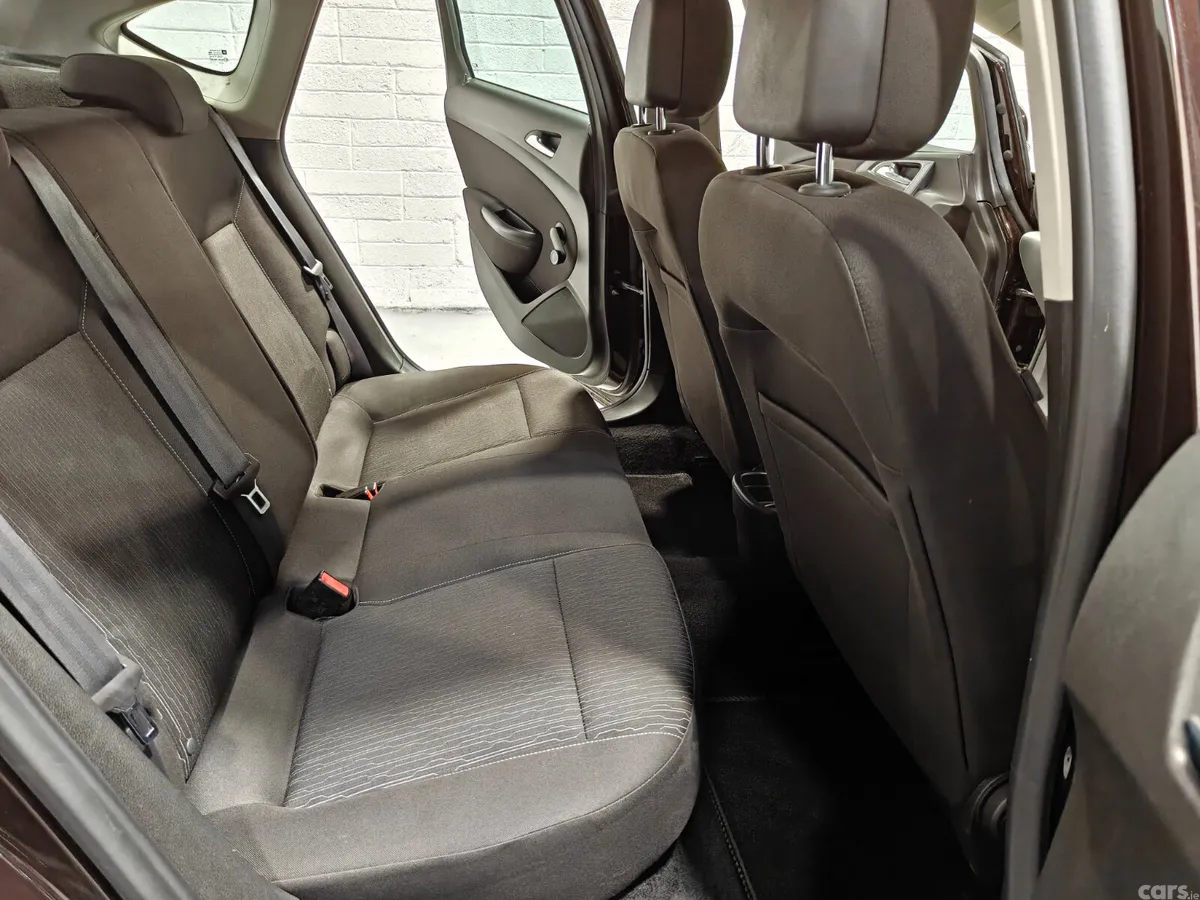 Opel Astra Saloon, Petrol, 2014, Brown