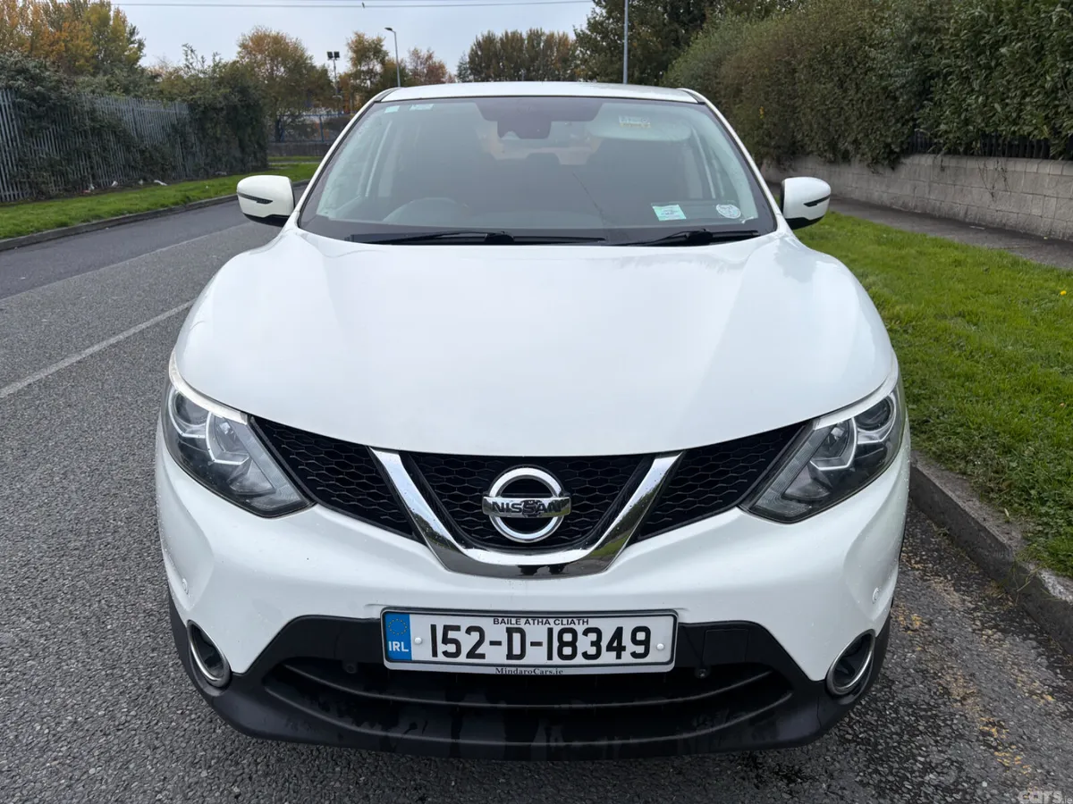 Nissan Qashqai Hatchback, Diesel, 2015, White