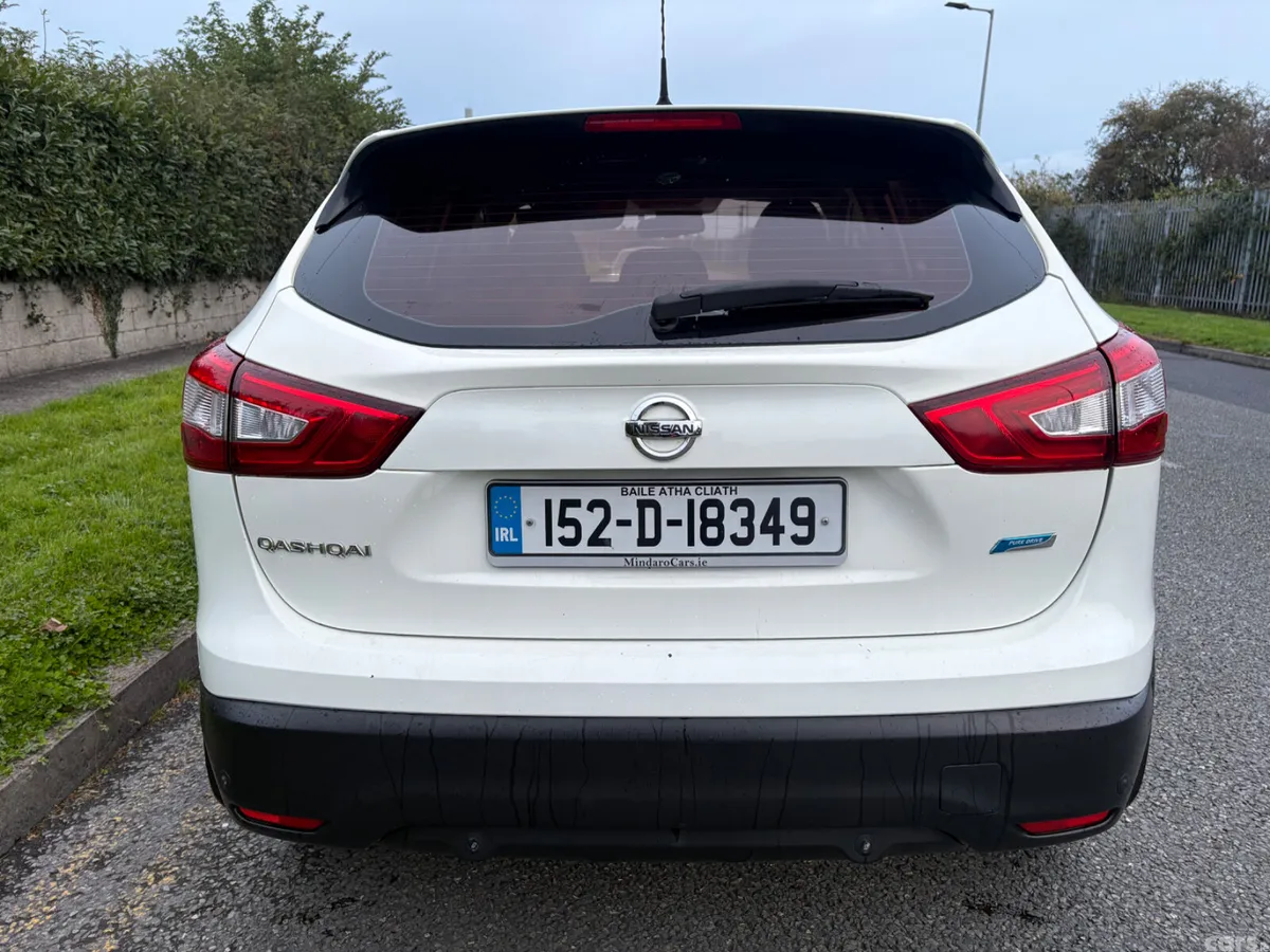 Nissan Qashqai Hatchback, Diesel, 2015, White