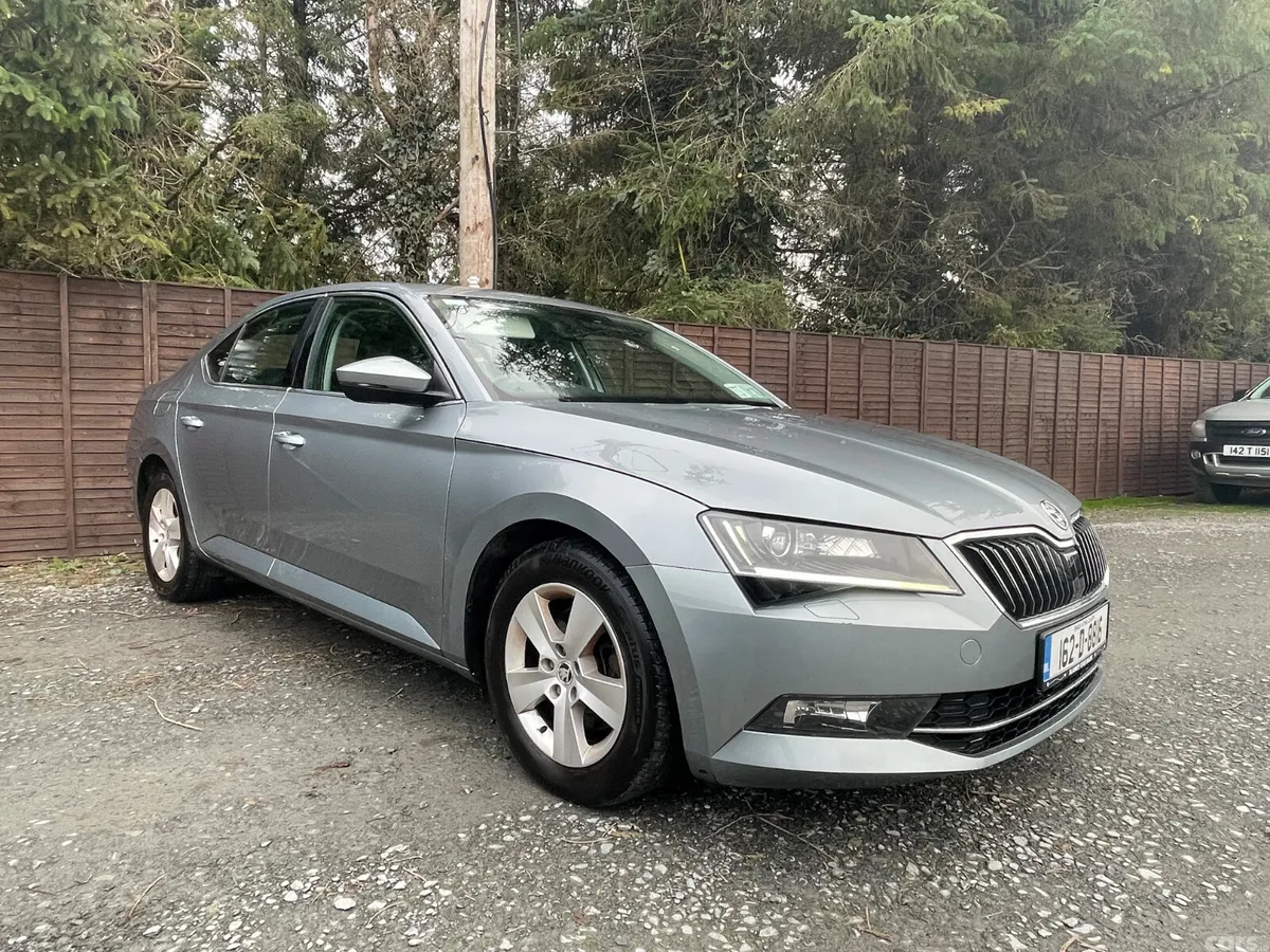 Skoda Superb Saloon, Diesel, 2016, Grey