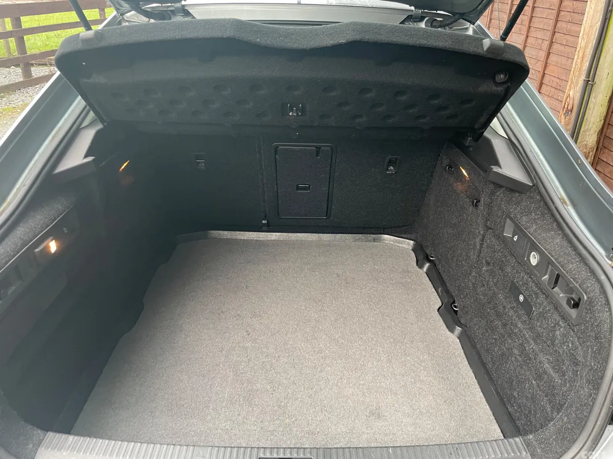 Skoda Superb Saloon, Diesel, 2016, Grey