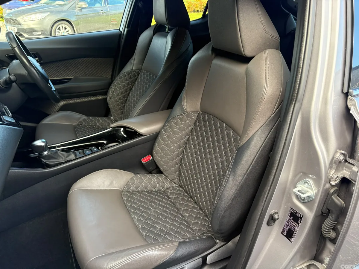 Toyota C-HR Hatchback, Petrol Hybrid, 2022, Grey