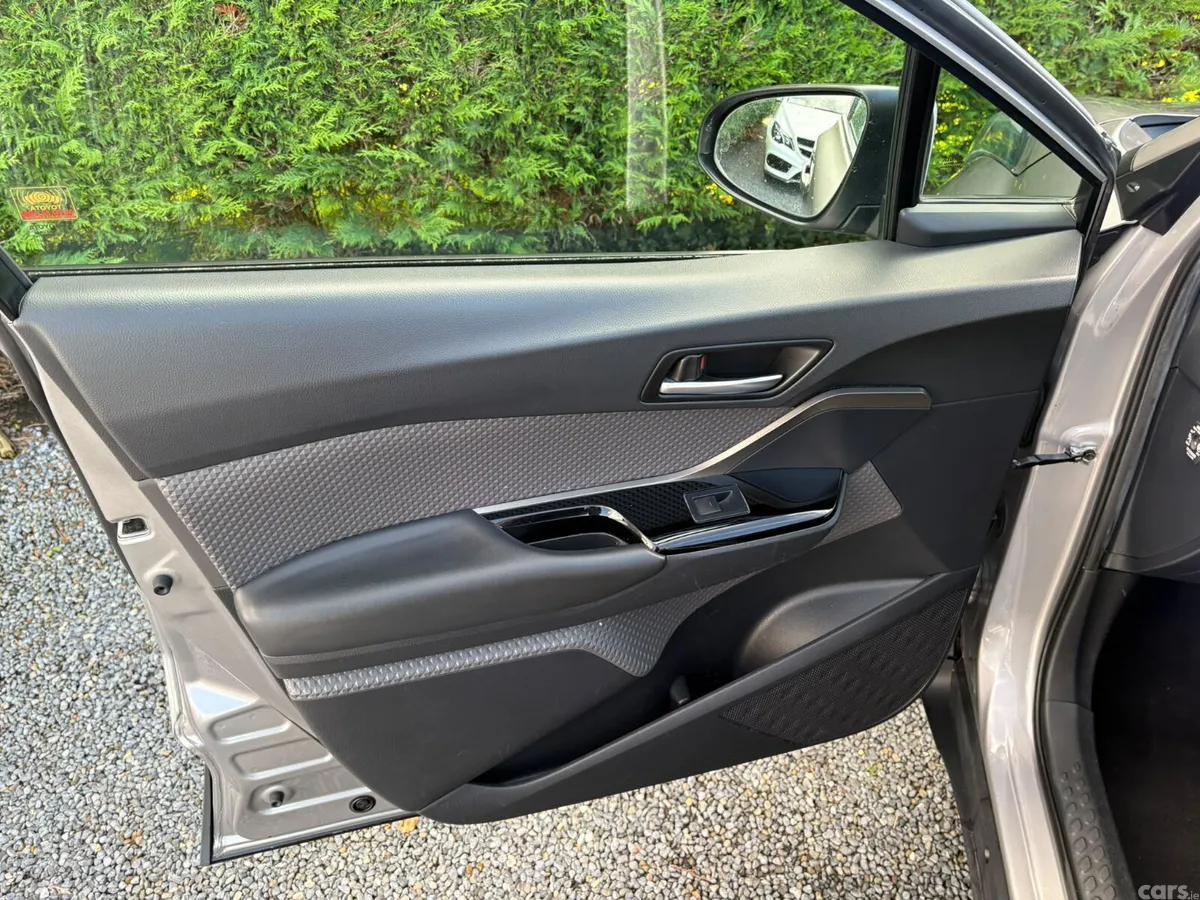 Toyota C-HR Hatchback, Petrol Hybrid, 2022, Grey