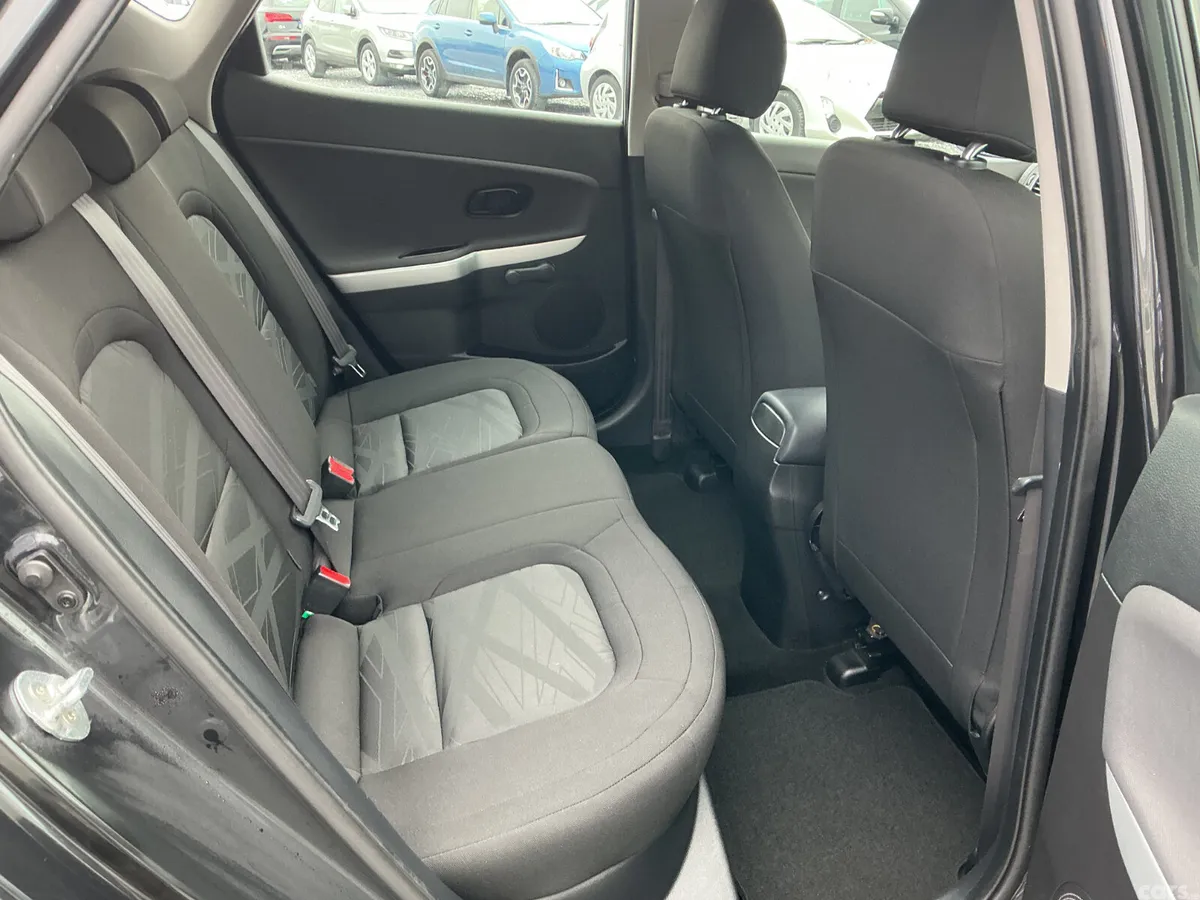Kia Ceed Hatchback, Petrol, 2015, Black