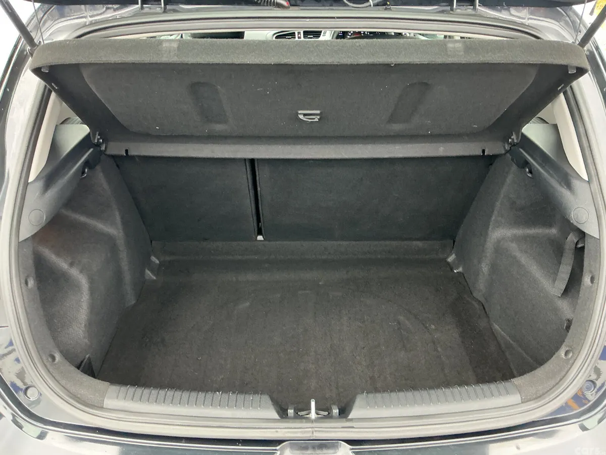 Kia Ceed Hatchback, Petrol, 2015, Black