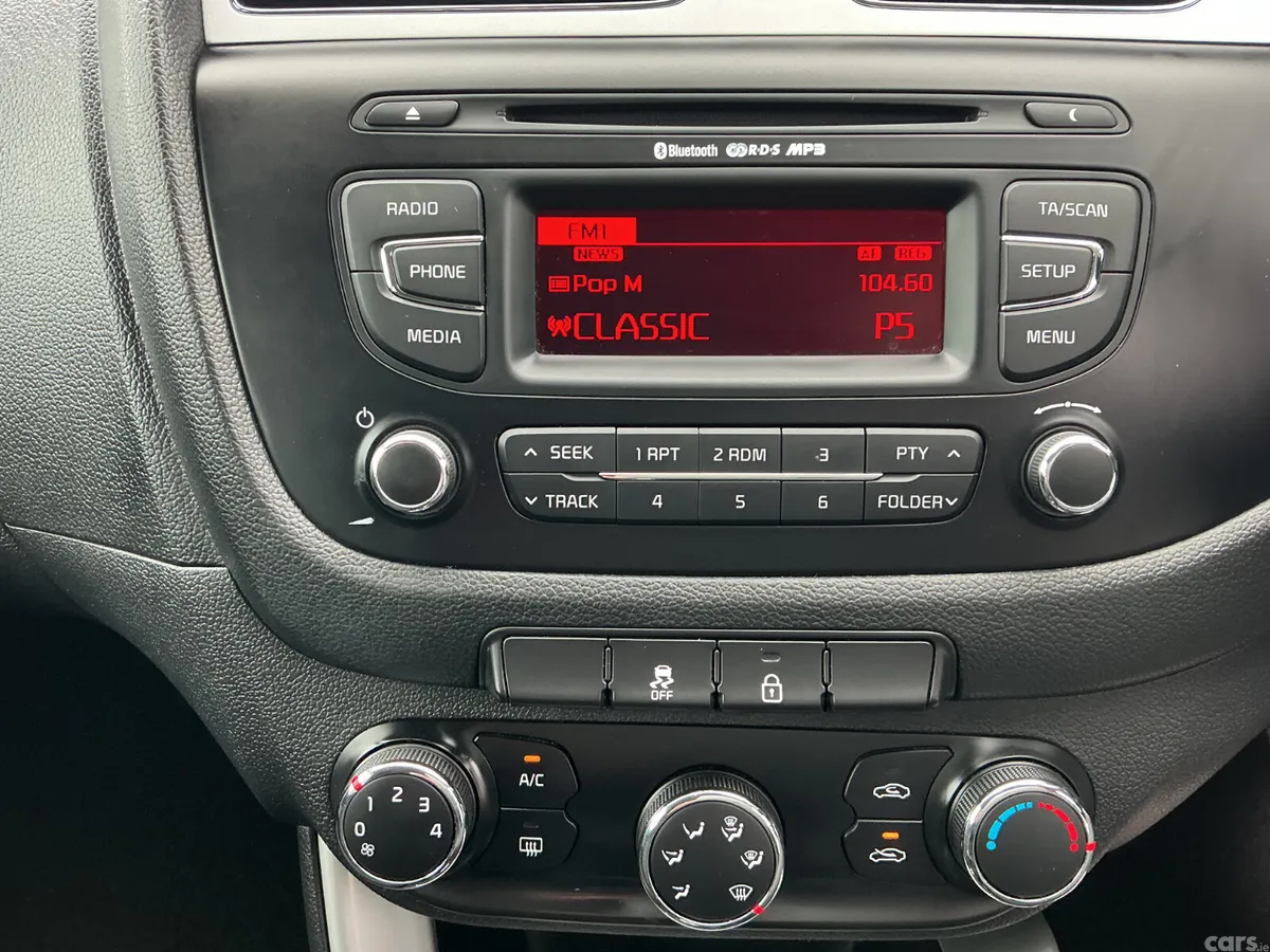Kia Ceed Hatchback, Petrol, 2015, Black