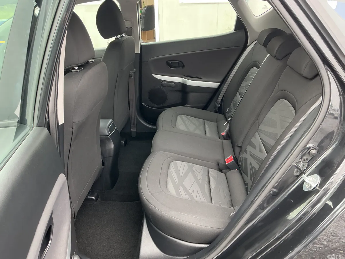 Kia Ceed Hatchback, Petrol, 2015, Black