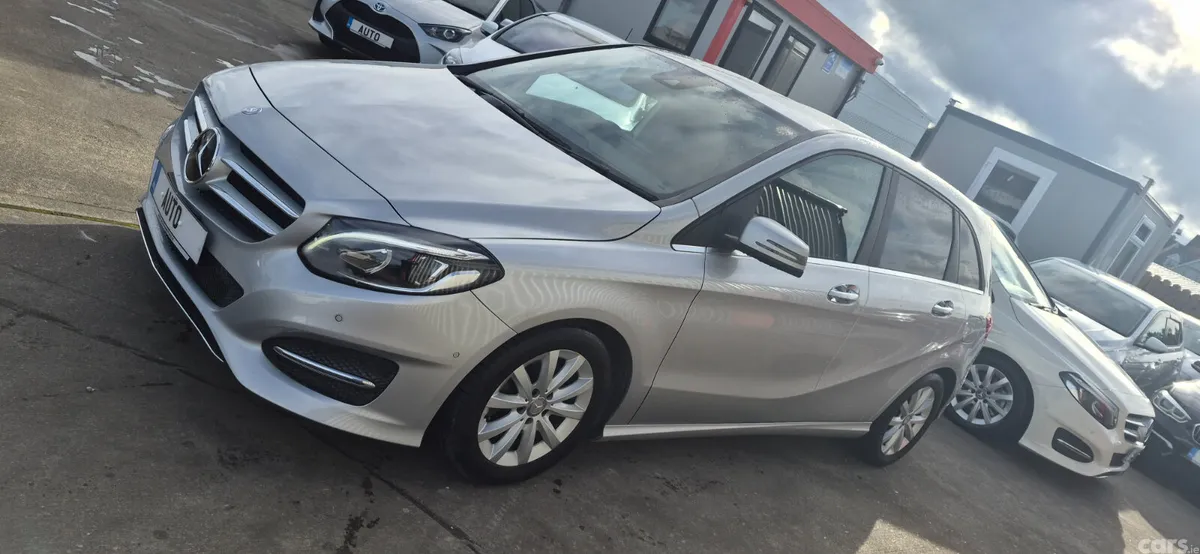 Mercedes-Benz B-Class MPV, Petrol, 2016, Silver
