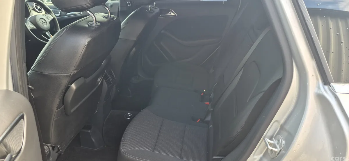 Mercedes-Benz B-Class MPV, Petrol, 2016, Silver