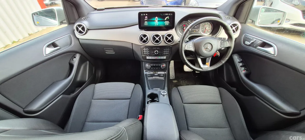Mercedes-Benz B-Class MPV, Petrol, 2016, Silver