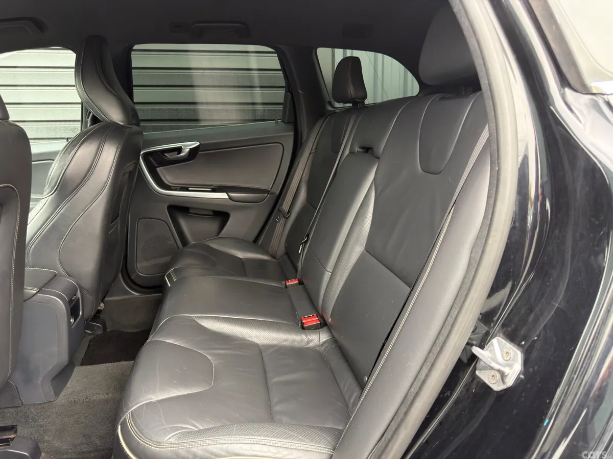 Volvo XC60 SUV, Diesel, 2015, Black