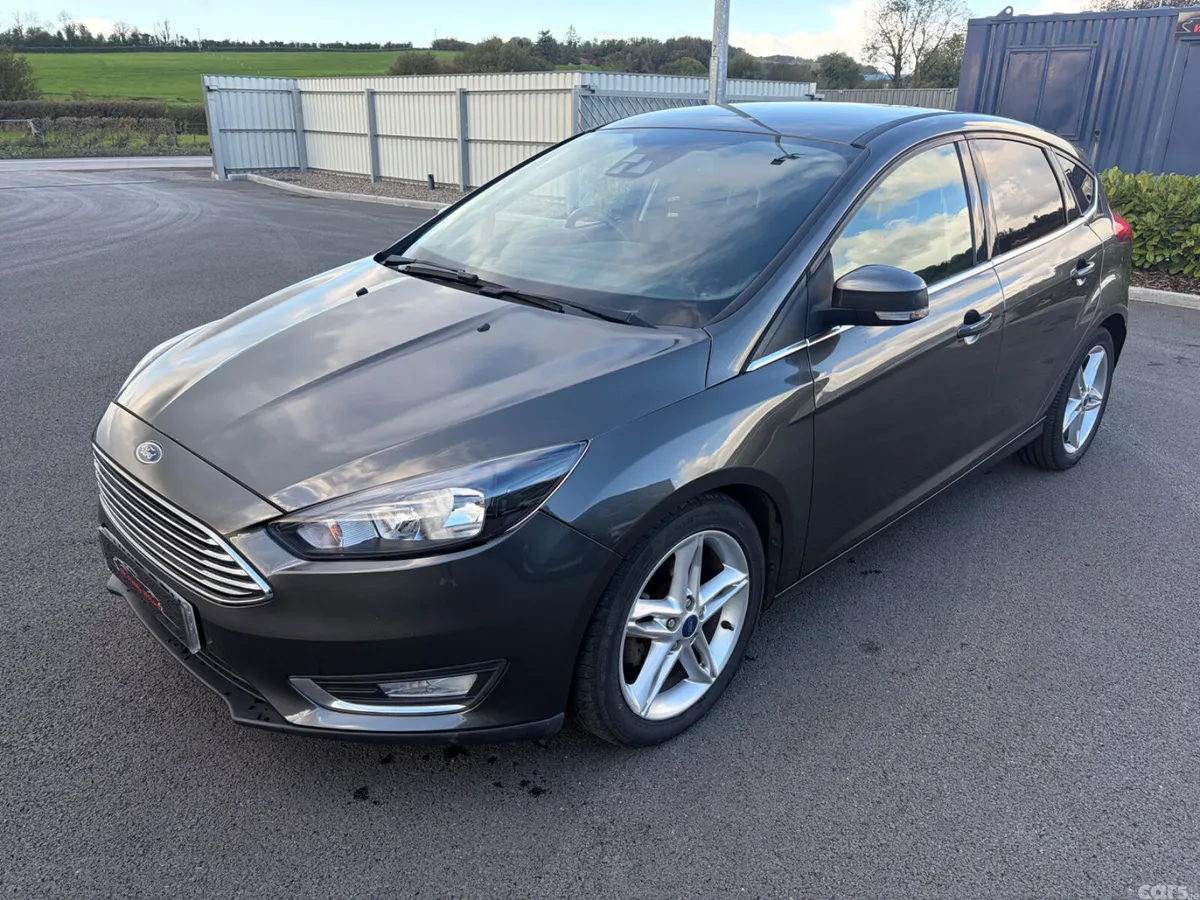 Ford Focus Hatchback, Diesel, 2017, Grey
