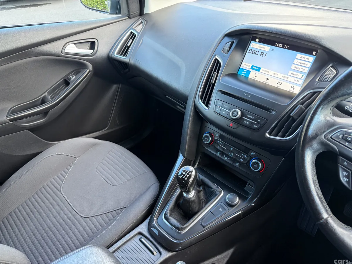Ford Focus Hatchback, Diesel, 2017, Grey