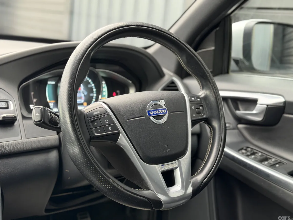 Volvo XC60 SUV, Diesel, 2015, Black