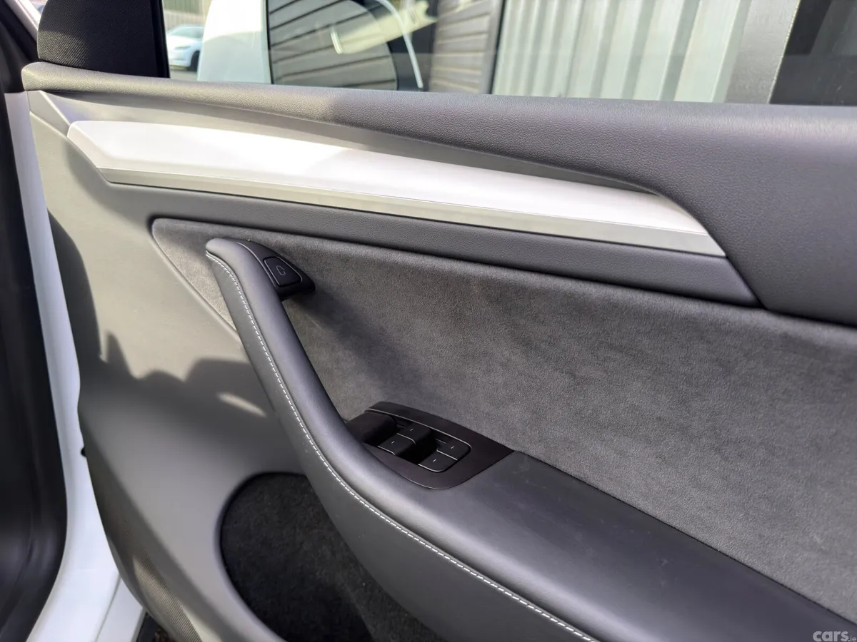 Tesla Model Y SUV, Electric, 2024, White