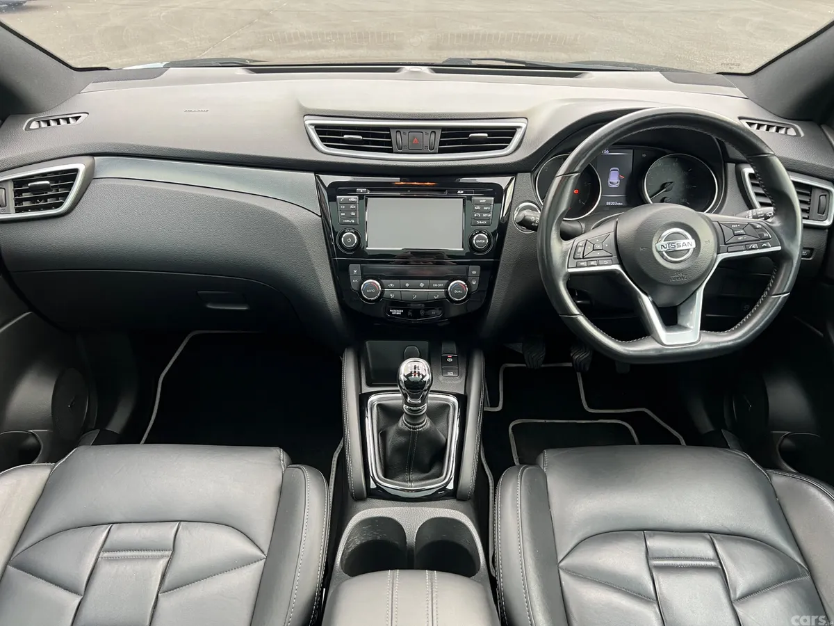 Nissan Qashqai SUV, Diesel, 2018, Black