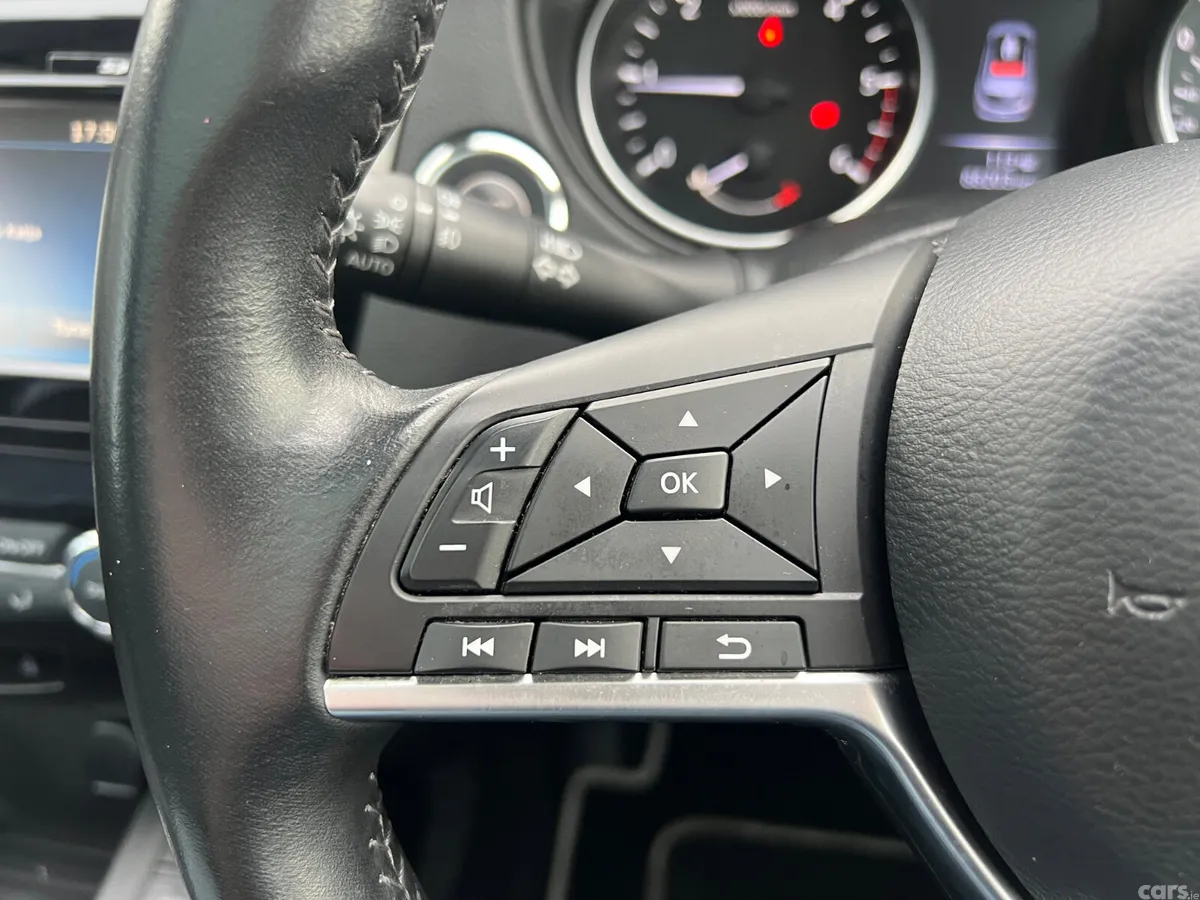 Nissan Qashqai SUV, Diesel, 2018, Black