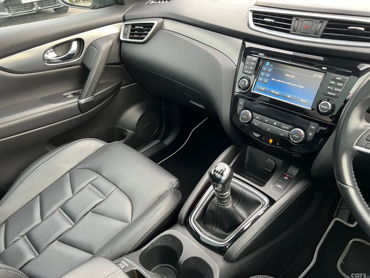 Nissan Qashqai SUV, Diesel, 2018, Black