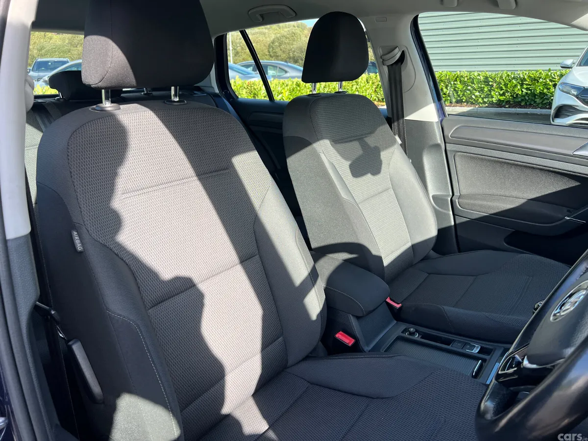 Volkswagen Golf Hatchback, Diesel, 2018, Blue