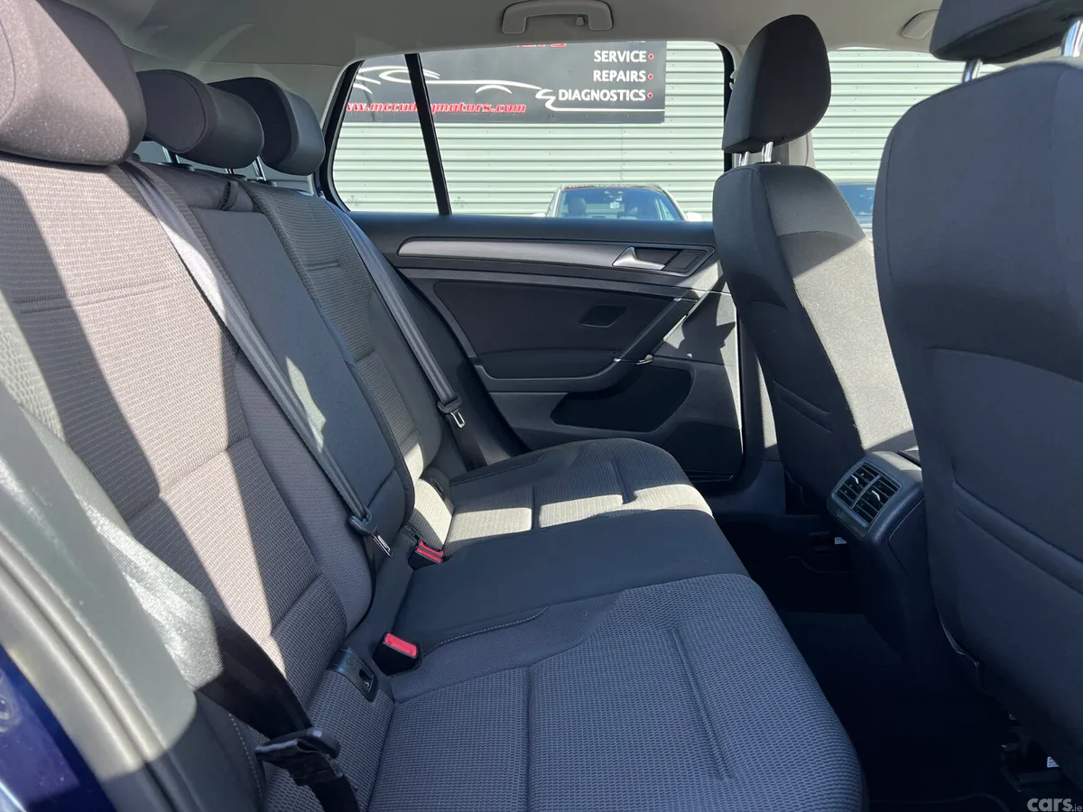 Volkswagen Golf Hatchback, Diesel, 2018, Blue