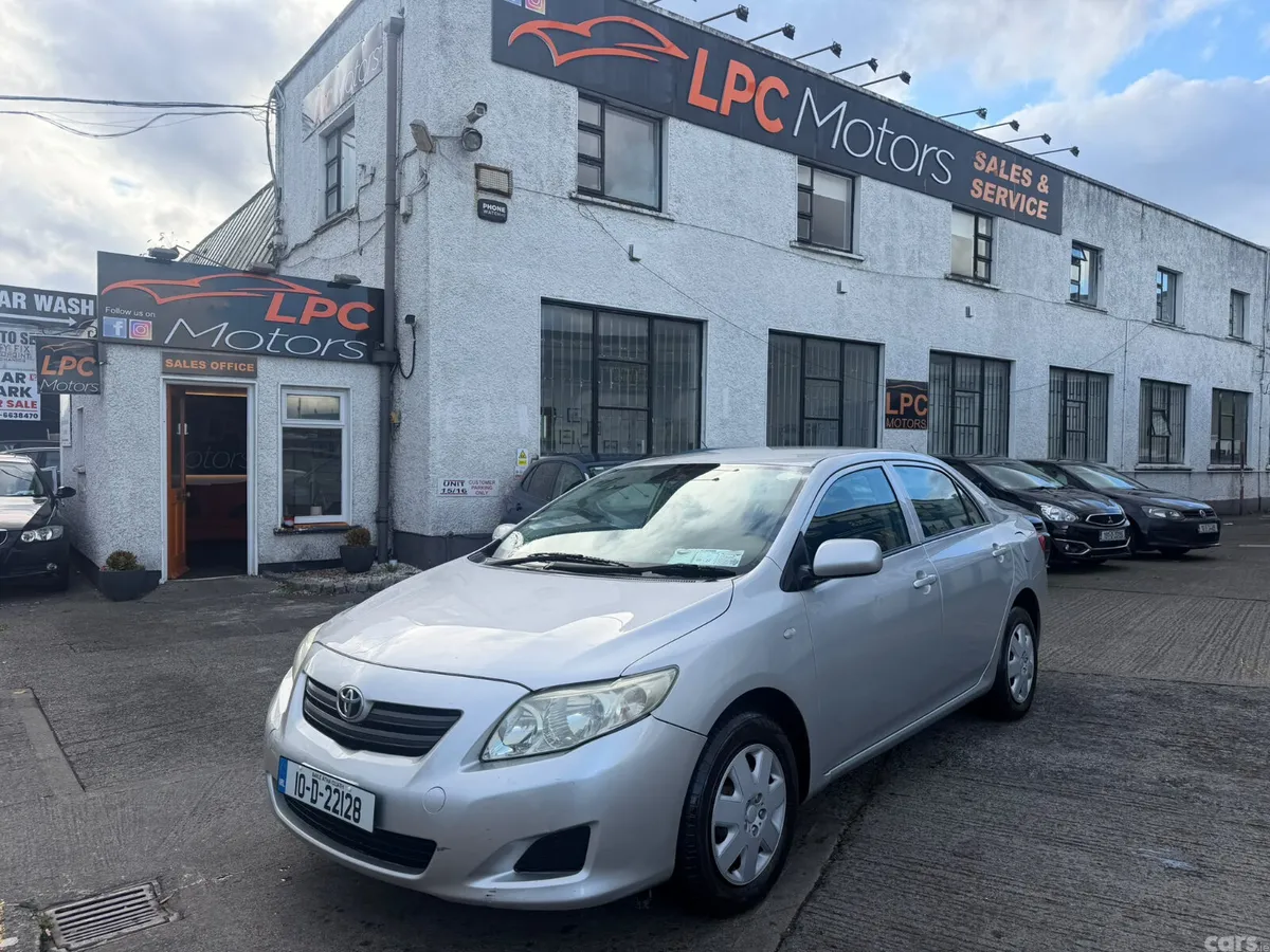 Toyota Corolla Saloon, Petrol, 2010, Silver
