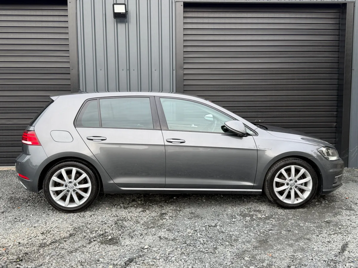 Volkswagen Golf Estate, Petrol, 2019, Grey