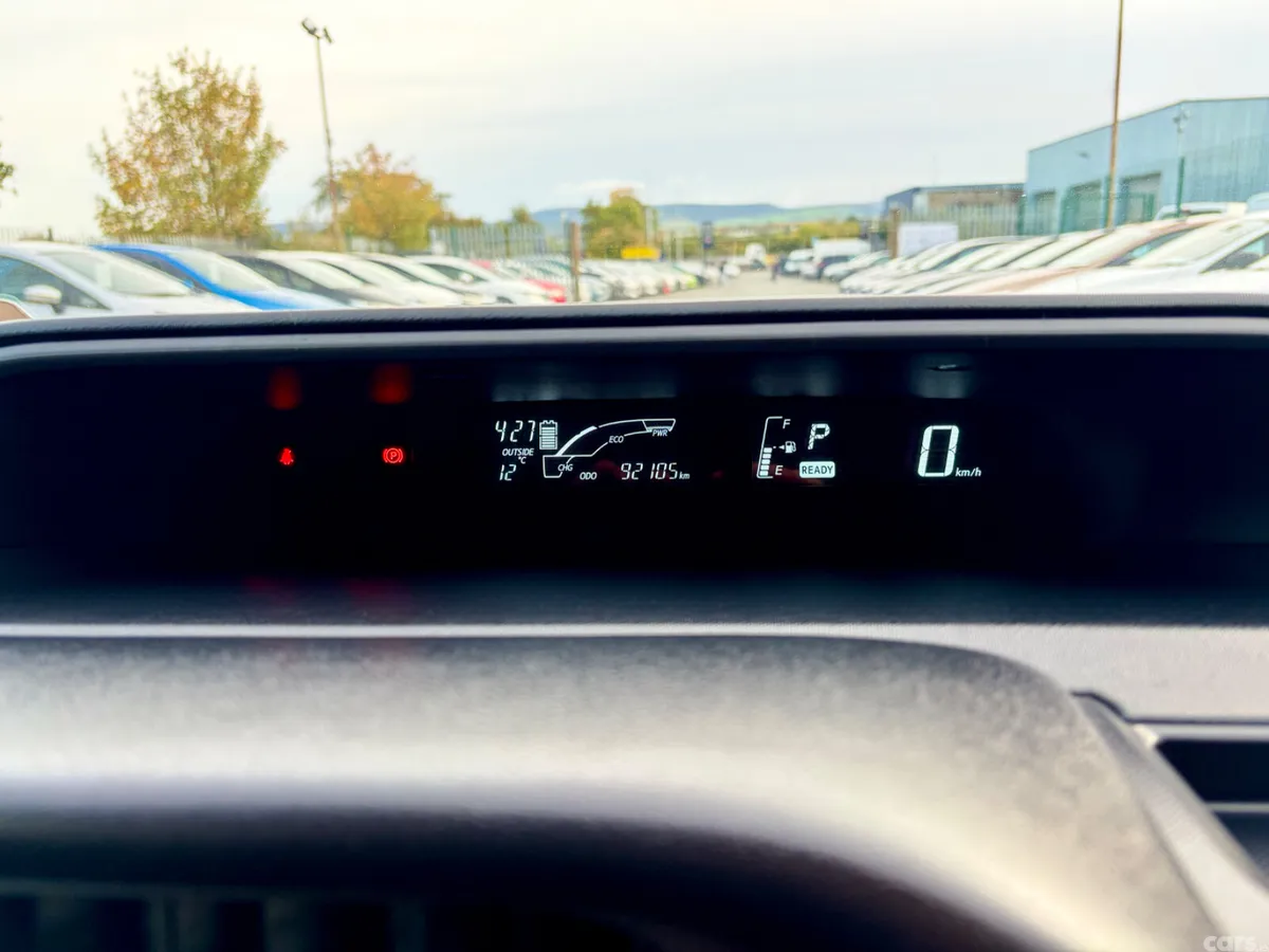Toyota Aqua Hatchback, Petrol Hybrid, 2017, Blue
