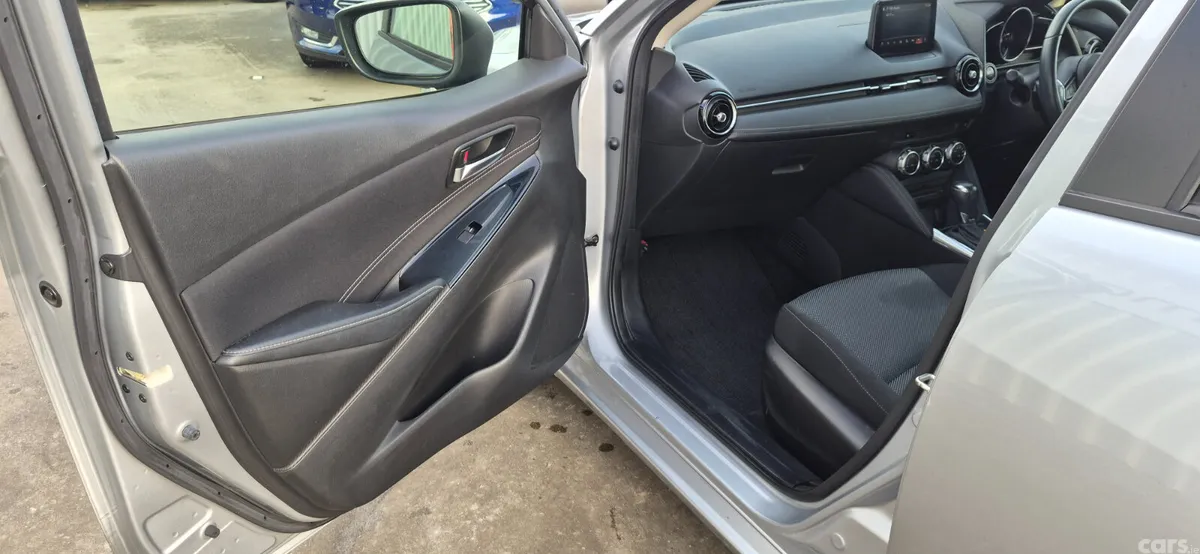 Mazda Mazda2 Hatchback, Diesel, 2017, Silver