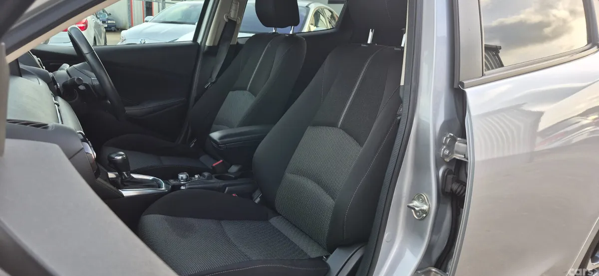 Mazda Mazda2 Hatchback, Diesel, 2017, Silver