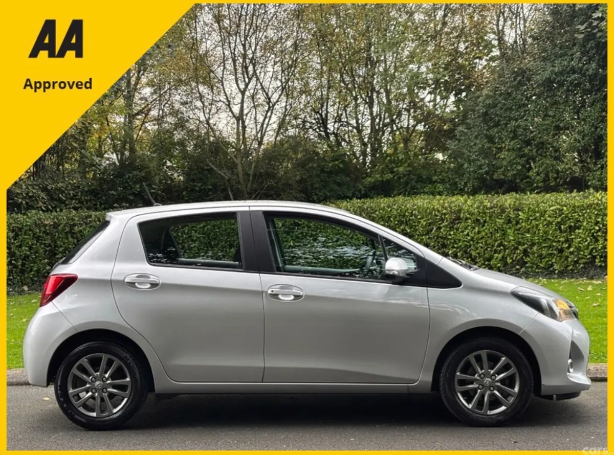 Toyota Yaris Hatchback, Petrol, 2016, Grey