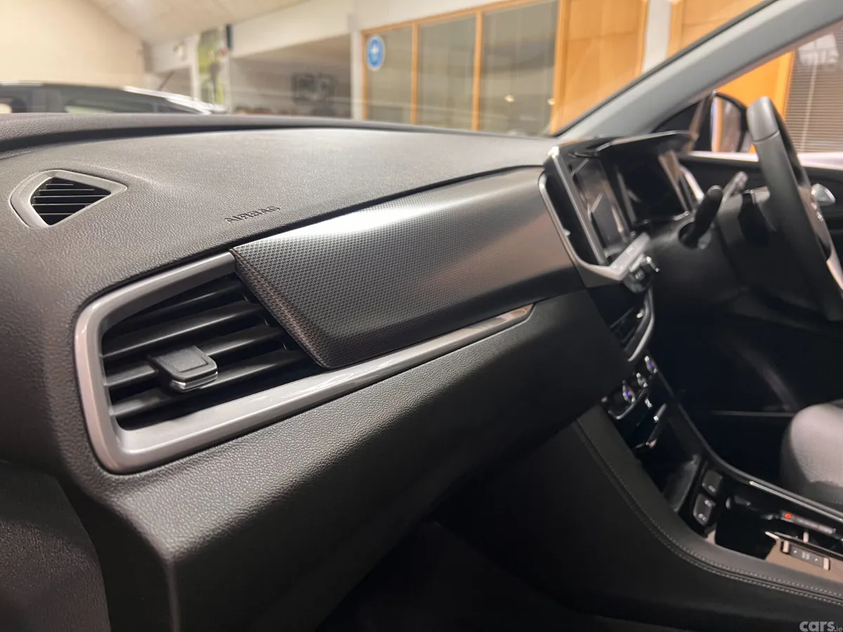 Opel Grandland X SUV, Diesel, 2024, Red