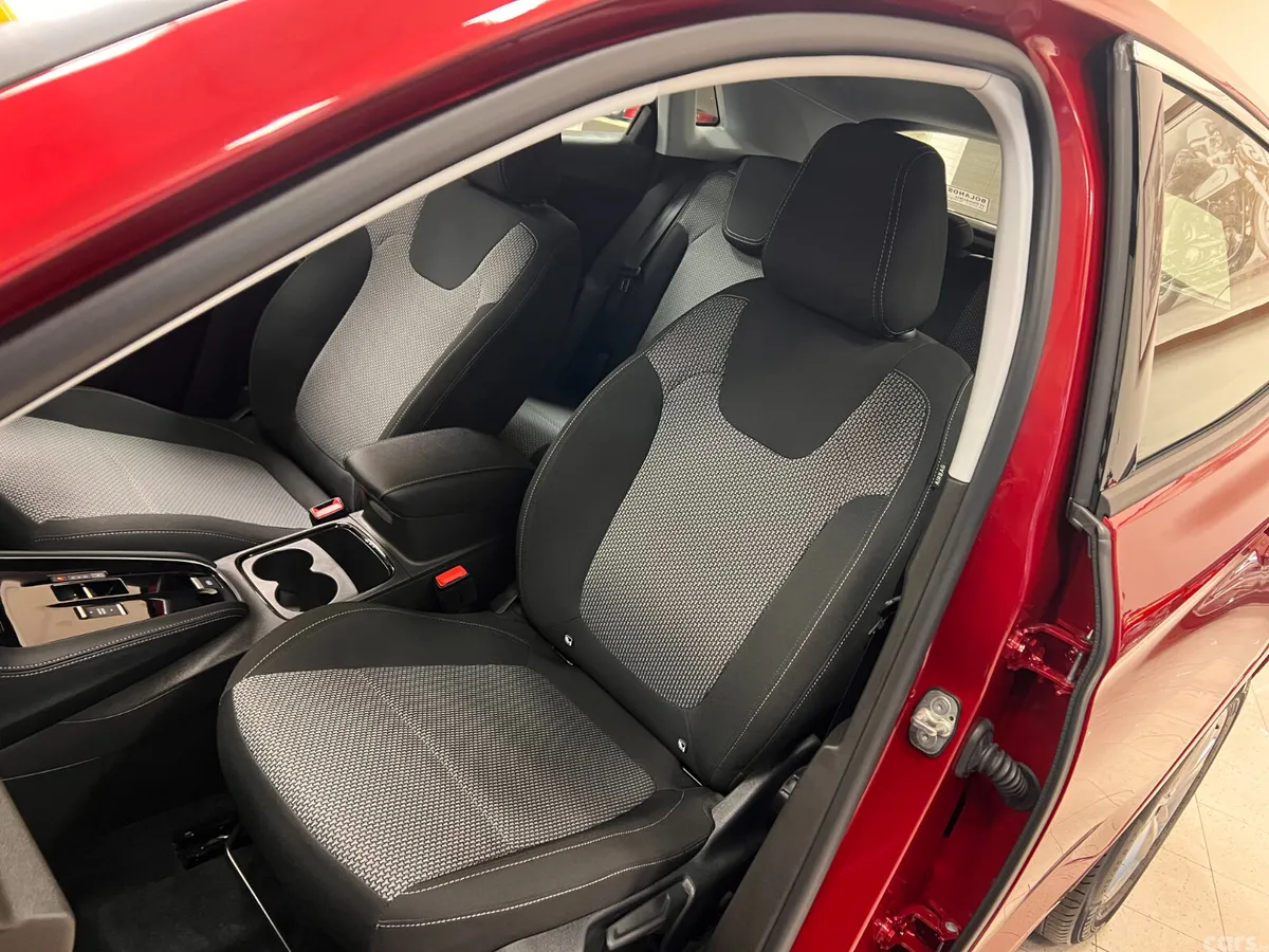 Opel Grandland X SUV, Diesel, 2024, Red