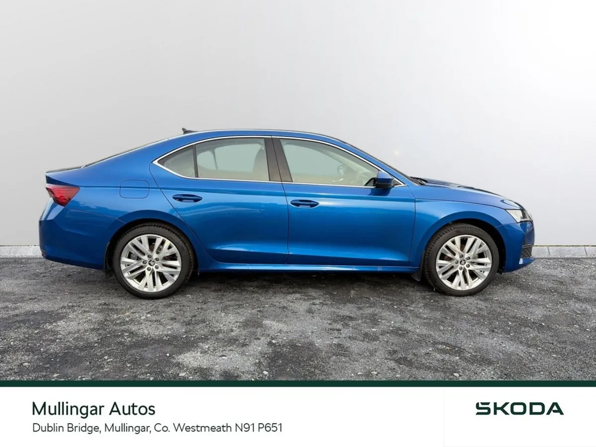 Skoda Octavia Saloon, Diesel, 2026, Blue