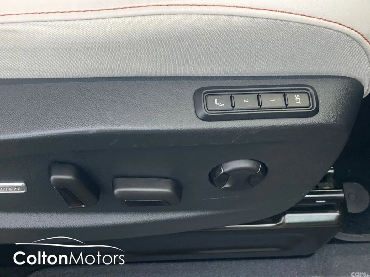 Volkswagen ID.Buzz MPV, Electric, 2023, Orange