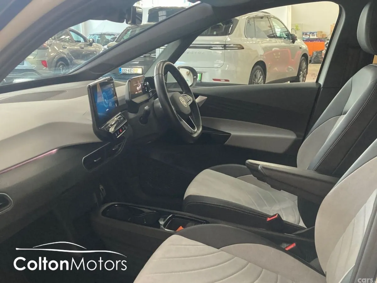 Volkswagen ID.3 Hatchback, Electric, 2023, White