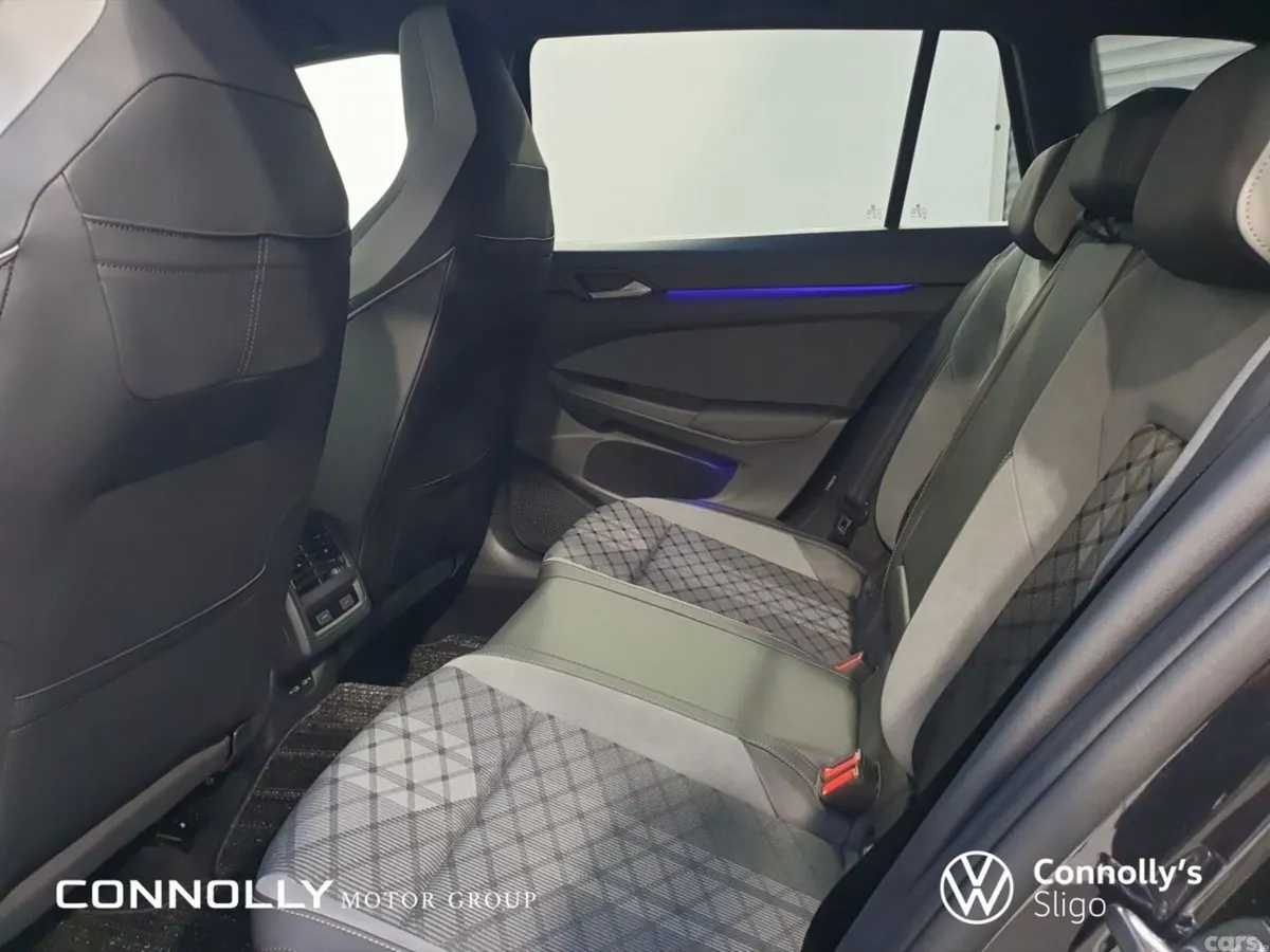 Volkswagen Golf Estate, Petrol Hybrid, 2021, Black