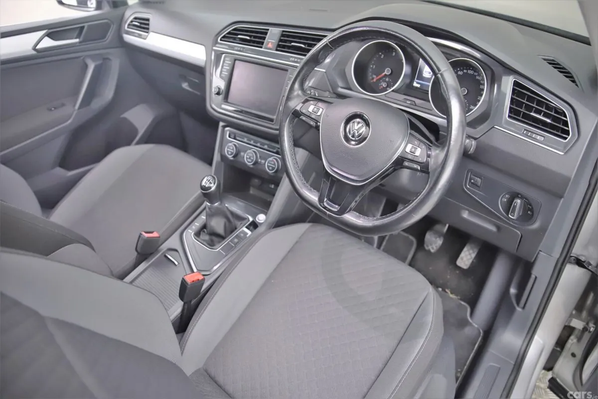 Volkswagen Tiguan SUV, Diesel, 2017, Grey