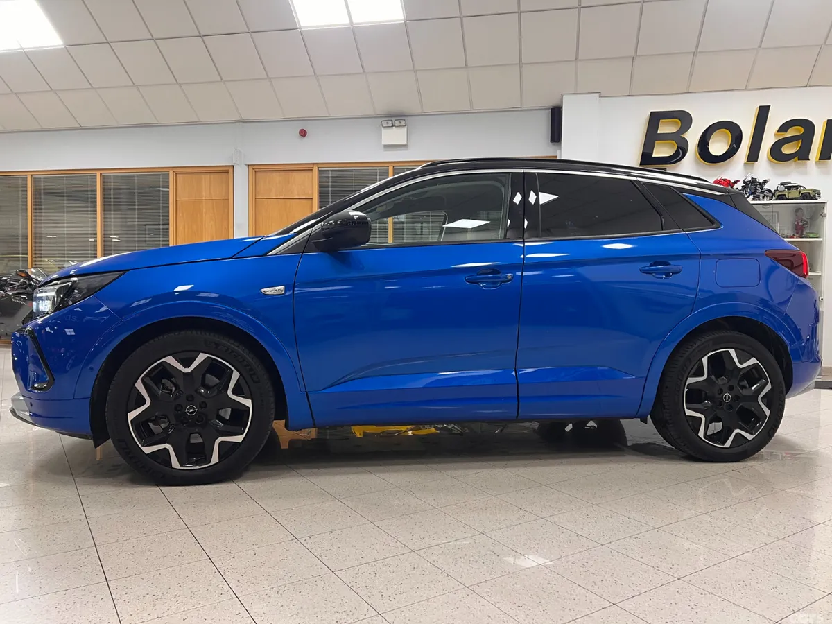 Opel Grandland X SUV, Petrol Plug-in Hybrid, 2023, Blue