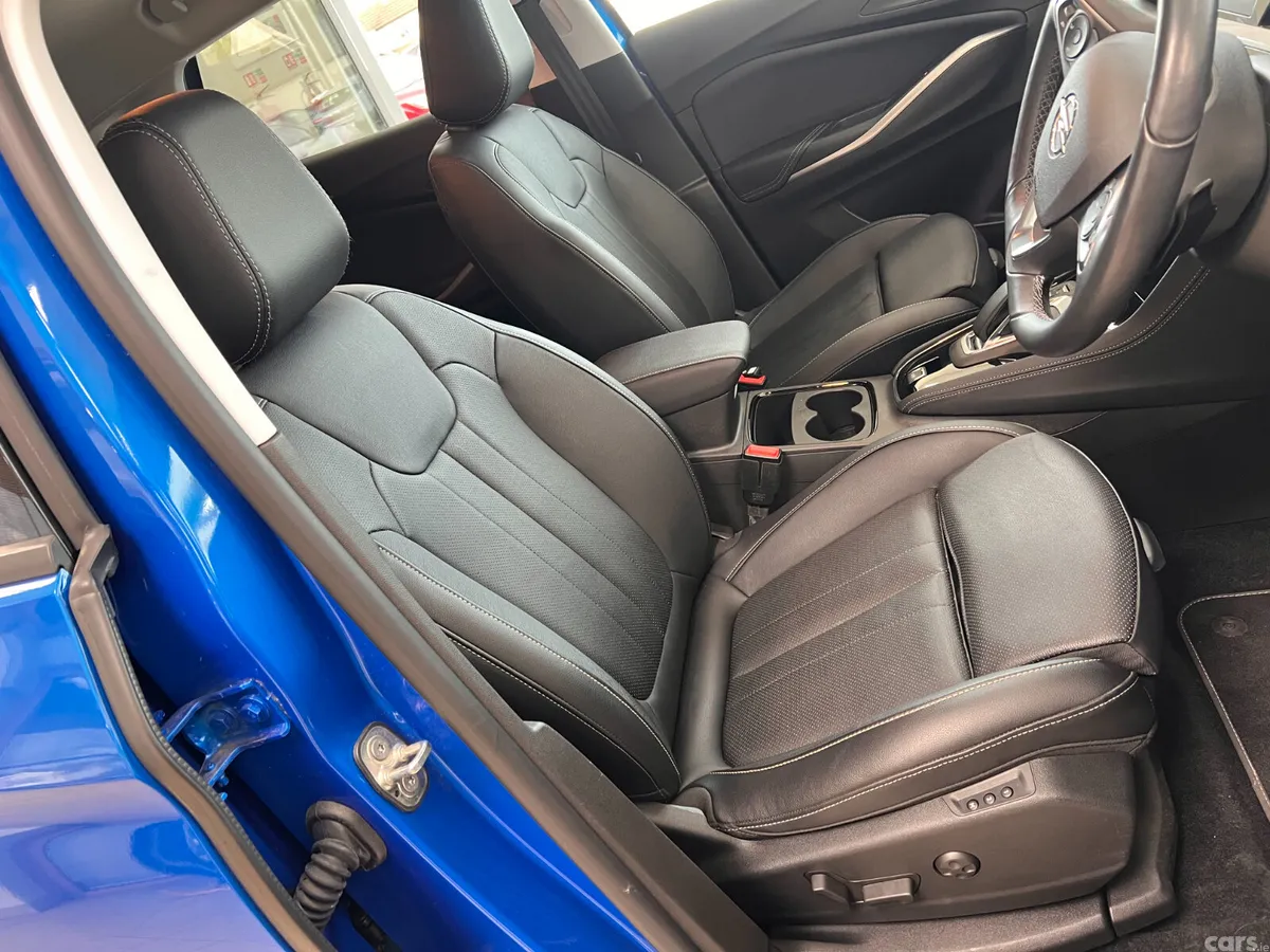 Opel Grandland X SUV, Petrol Plug-in Hybrid, 2023, Blue