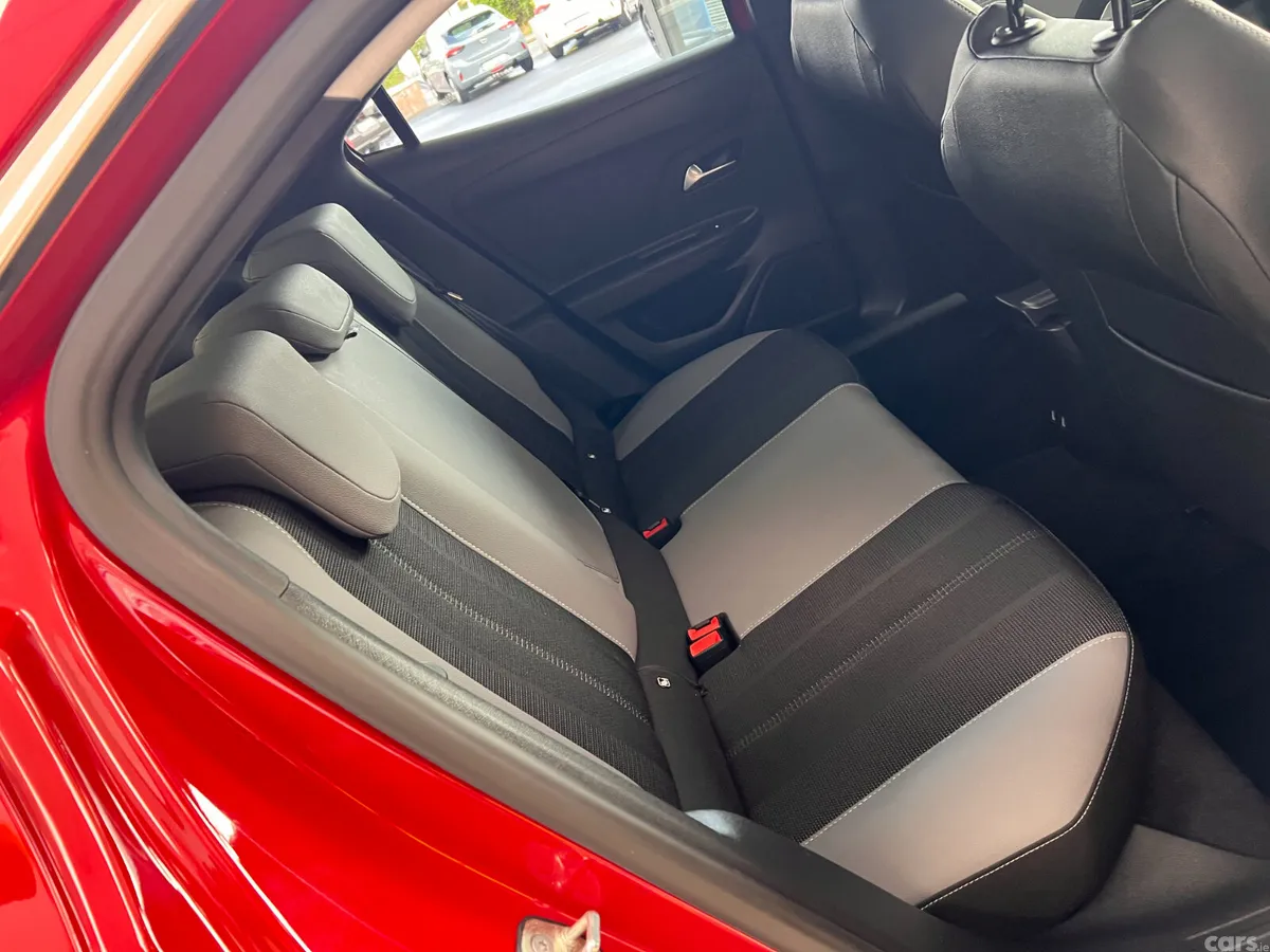 Opel Mokka SUV, Electric, 2025, Red