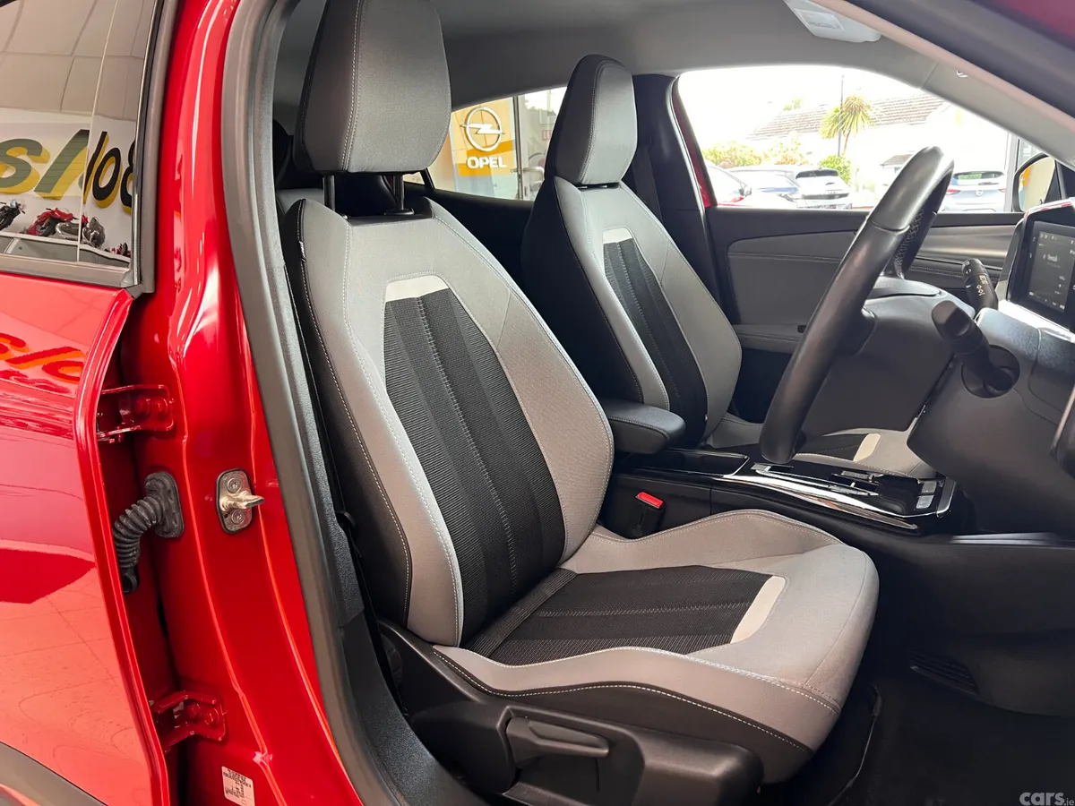 Opel Mokka SUV, Electric, 2025, Red