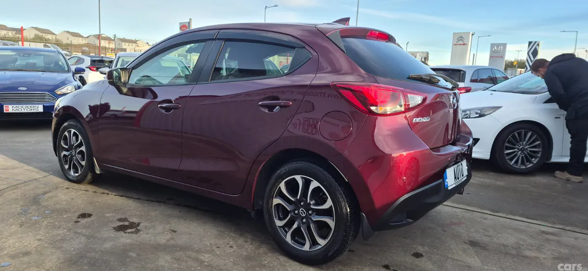 Mazda Mazda2 Hatchback, Diesel, 2017, Red