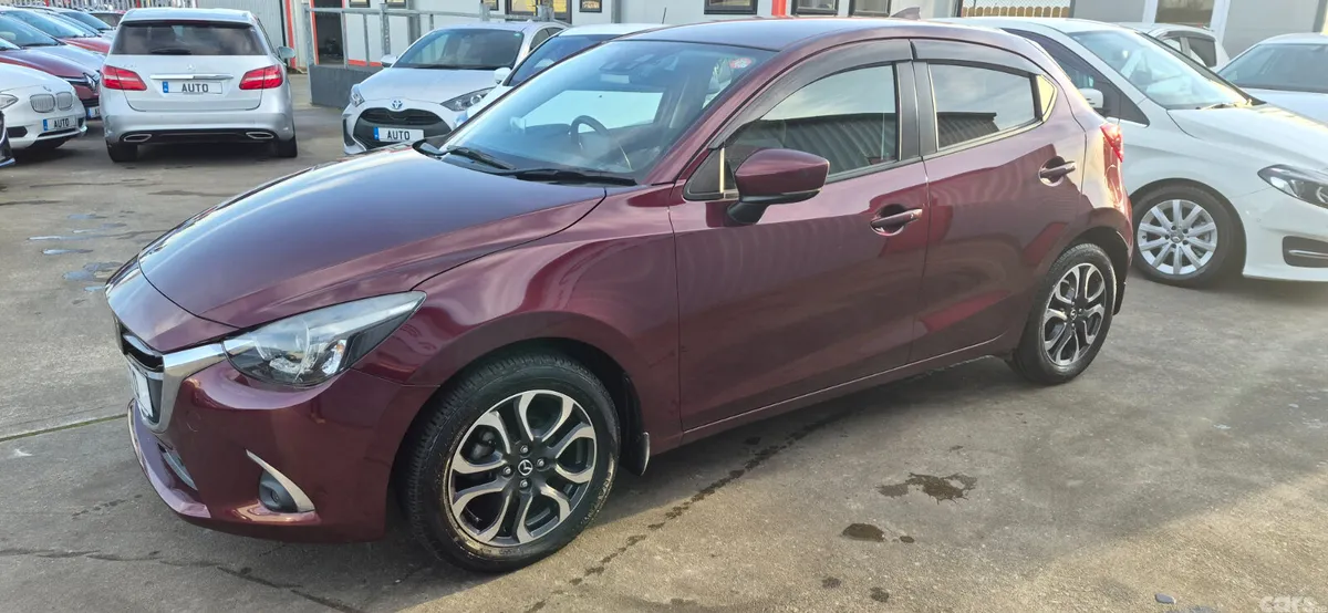 Mazda Mazda2 Hatchback, Diesel, 2017, Red