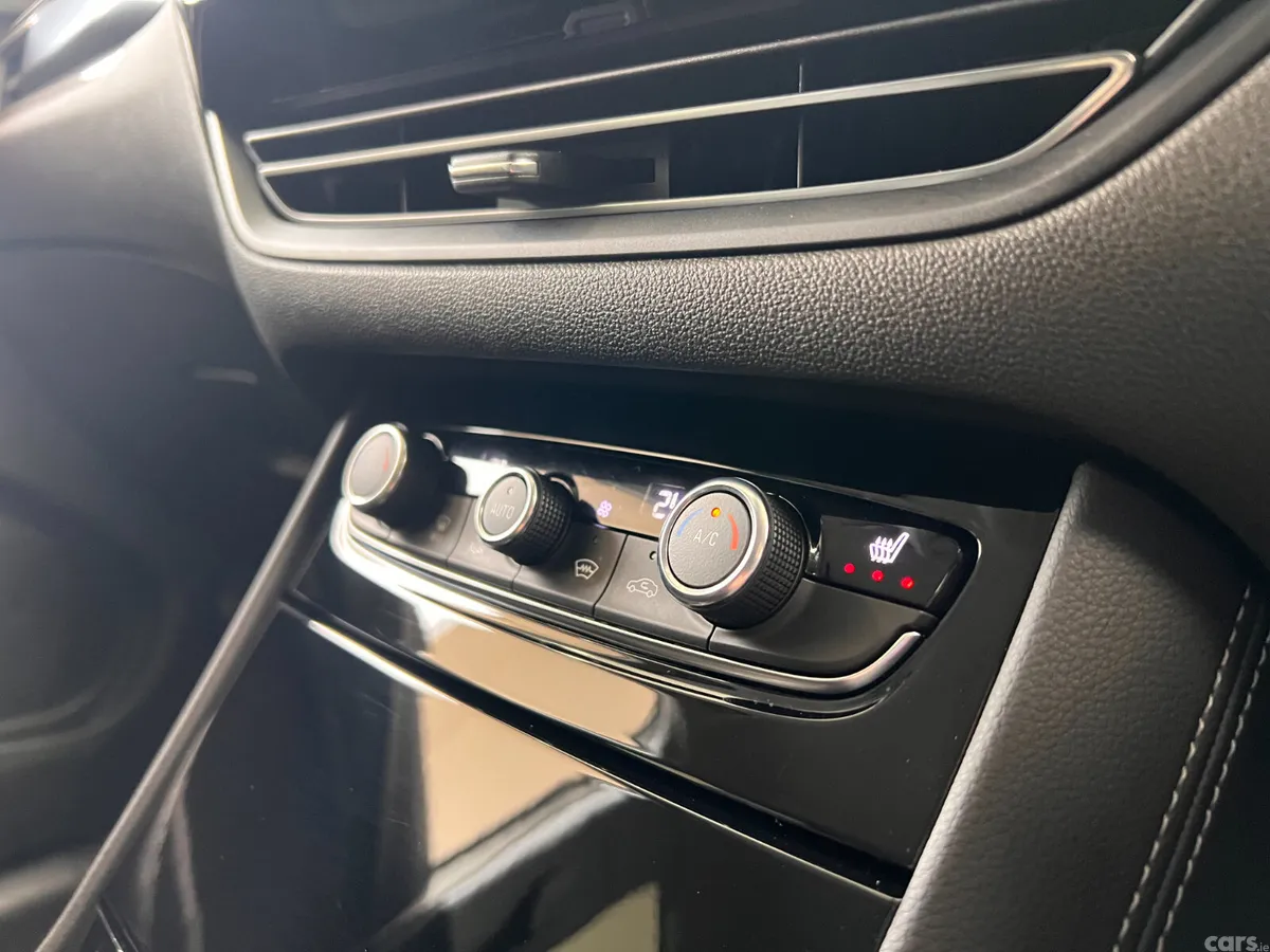 Opel Grandland X SUV, Petrol Plug-in Hybrid, 2024, White