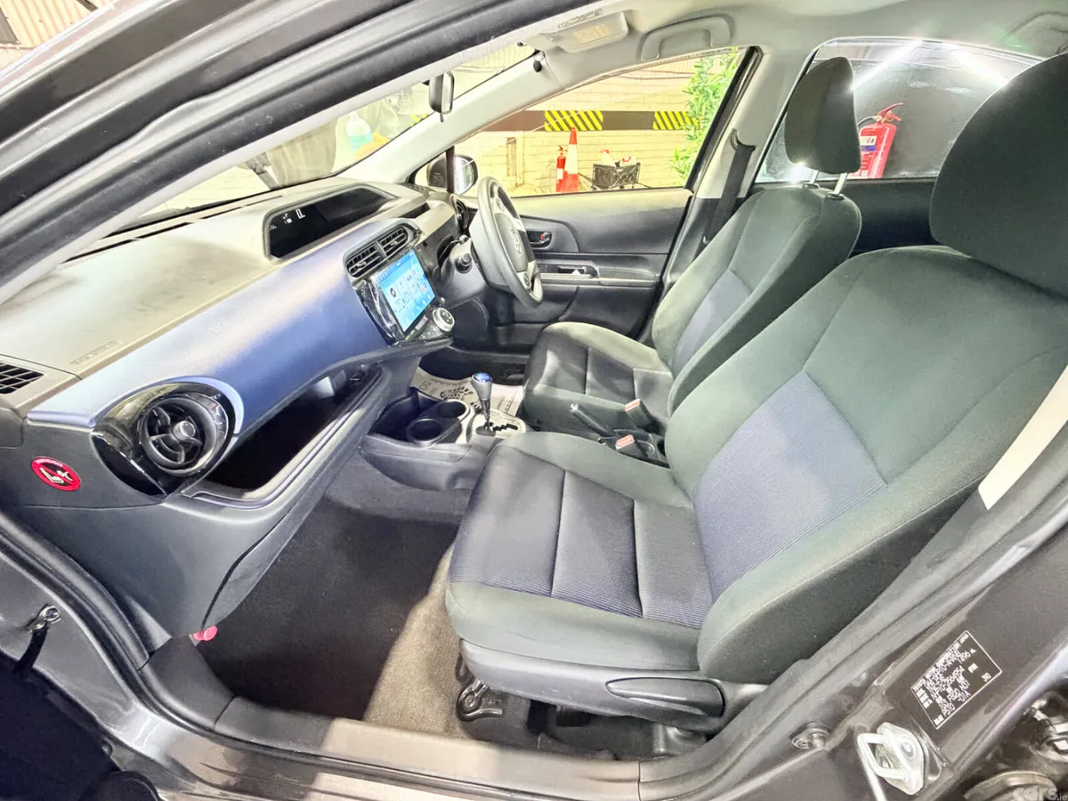 Toyota Aqua Hatchback, Petrol Hybrid, 2016, Grey