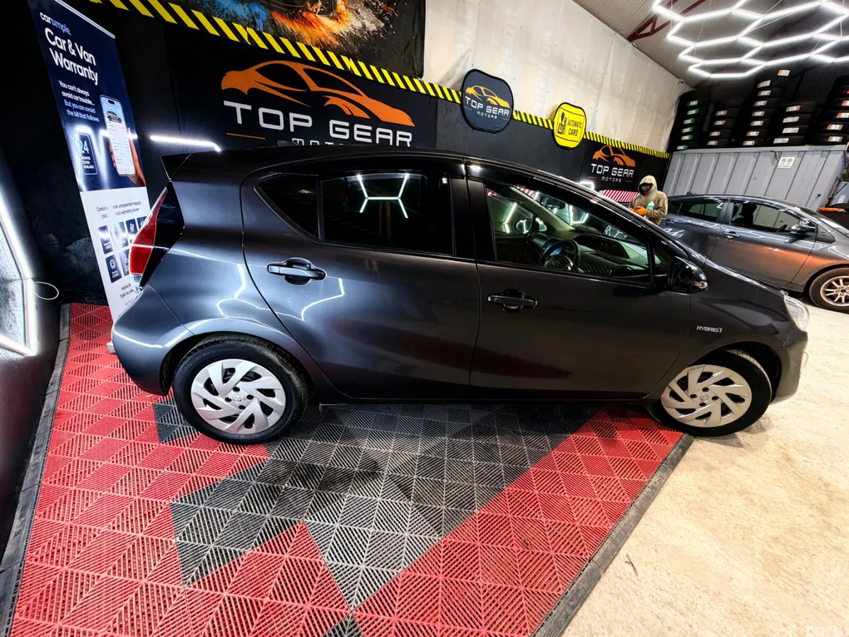 Toyota Aqua Hatchback, Petrol Hybrid, 2016, Grey